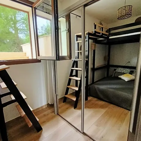 Dom wakacyjny - House With Panoramic View Immersed In Full Nature